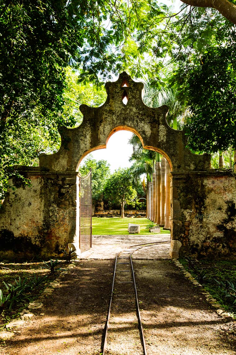 014-Chris-Hunt-Travel-Photography-Mexico-Yucatan-Hacienda-Ochil-0060
